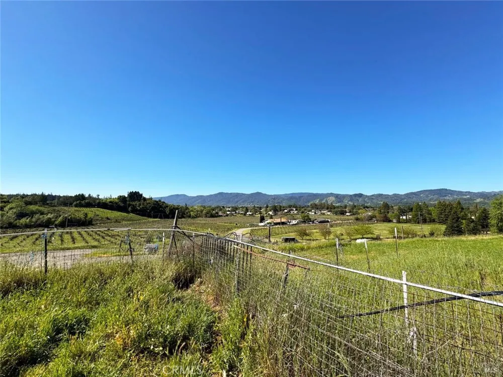 4400 Lake Ridge Drive Ukiah, CA 95482