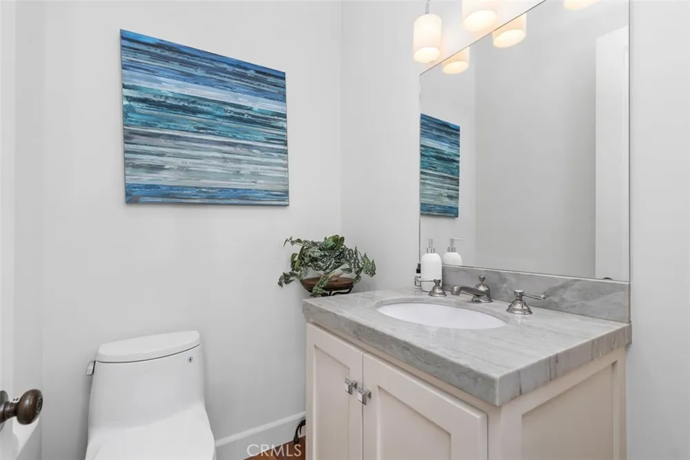 802 Summit Laguna Beach, CA 92651