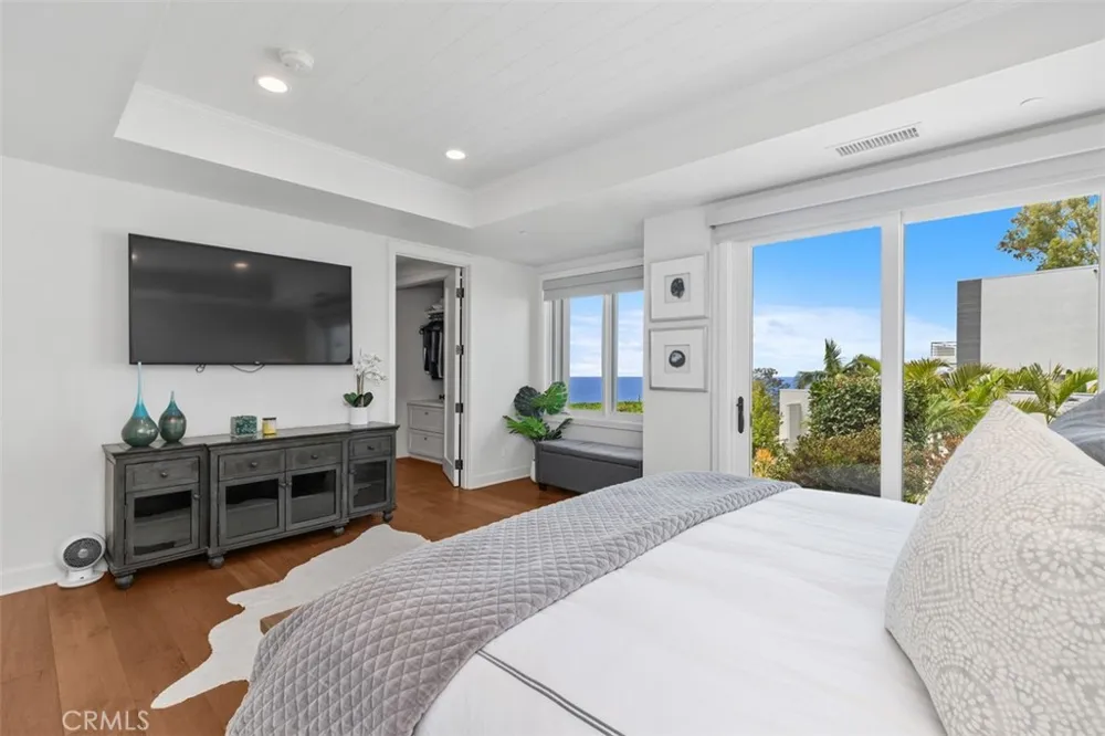 802 Summit Laguna Beach, CA 92651
