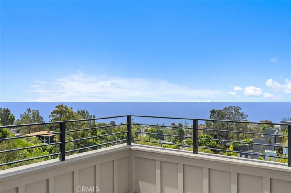 802 Summit Laguna Beach, CA 92651