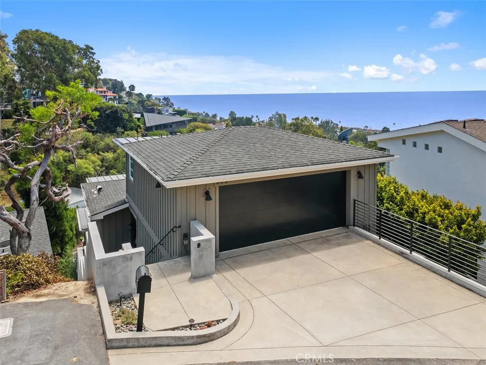 802 Summit Laguna Beach, CA 92651