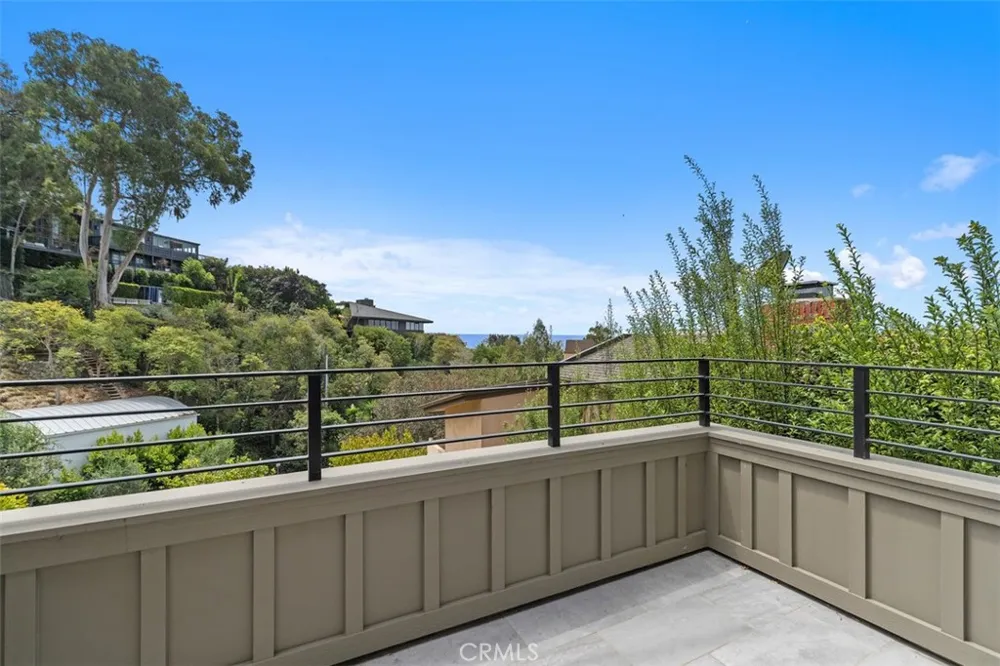 802 Summit Laguna Beach, CA 92651