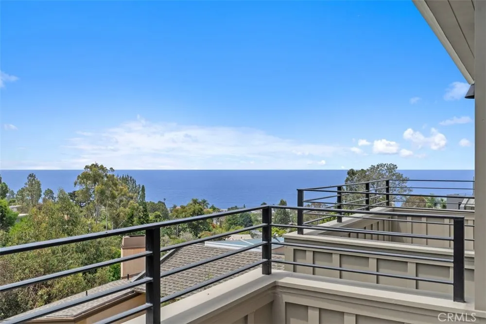 802 Summit Laguna Beach, CA 92651