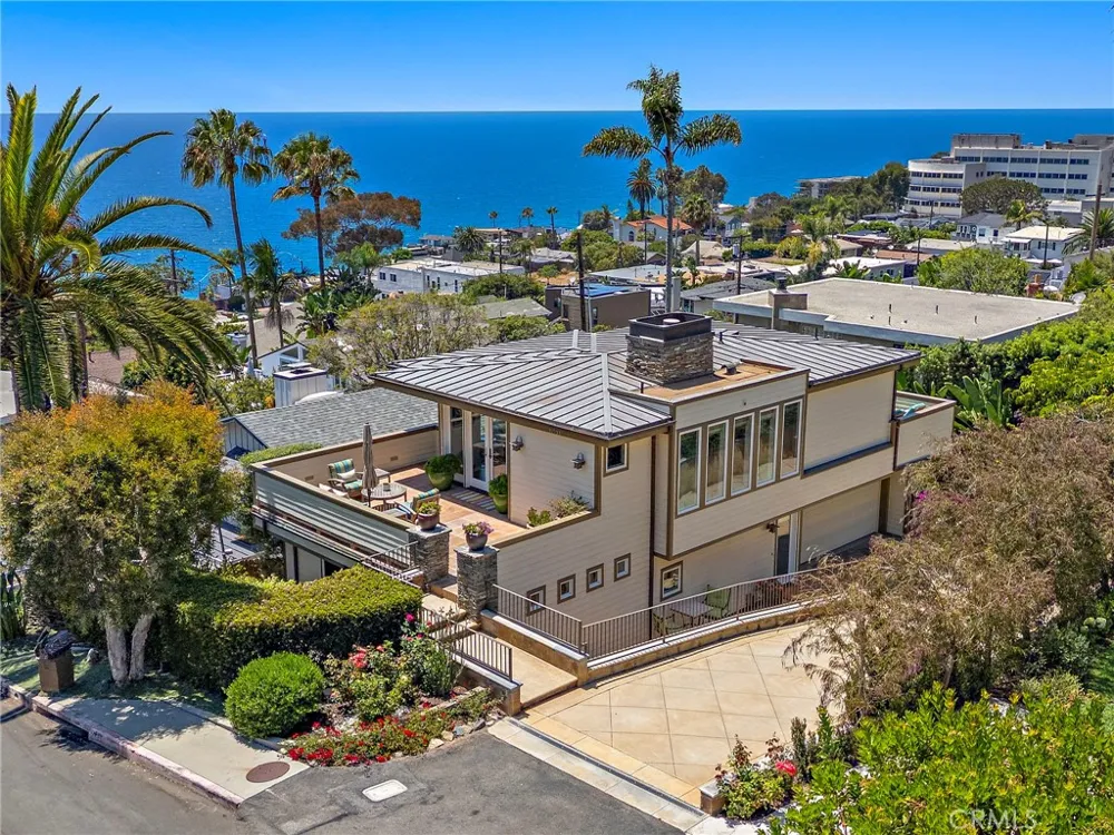 31953 10th Avenue Laguna Beach, CA 92651