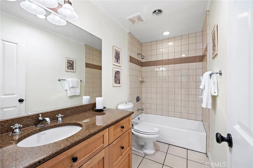 31953 10th Avenue Laguna Beach, CA 92651