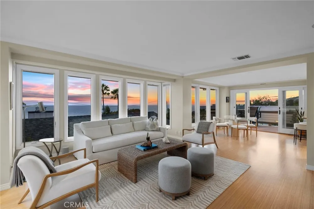 31953 10th Avenue Laguna Beach, CA 92651