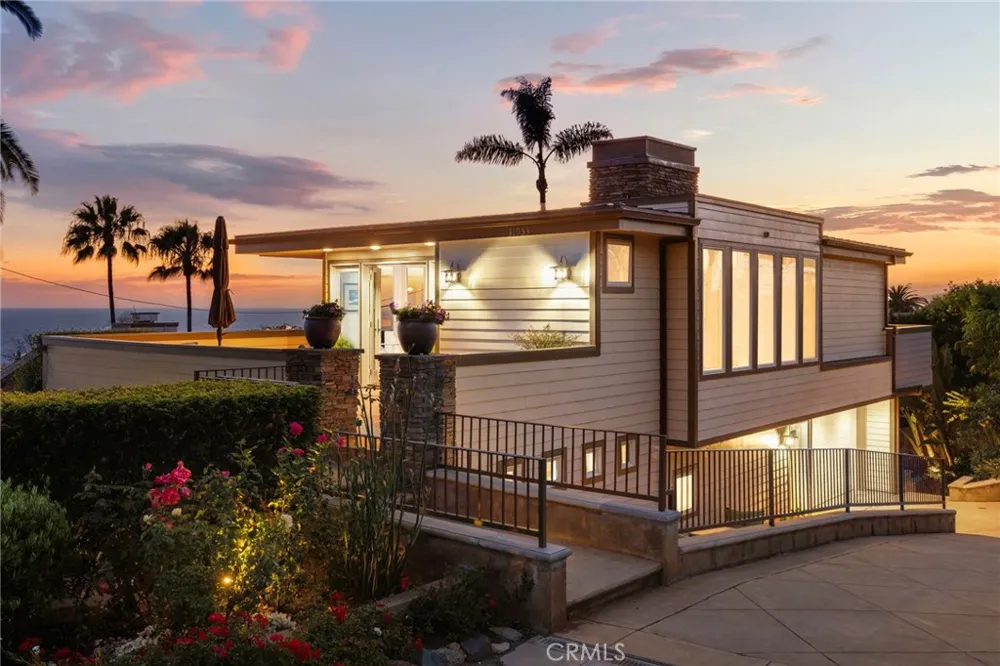 31953 10th Avenue Laguna Beach, CA 92651
