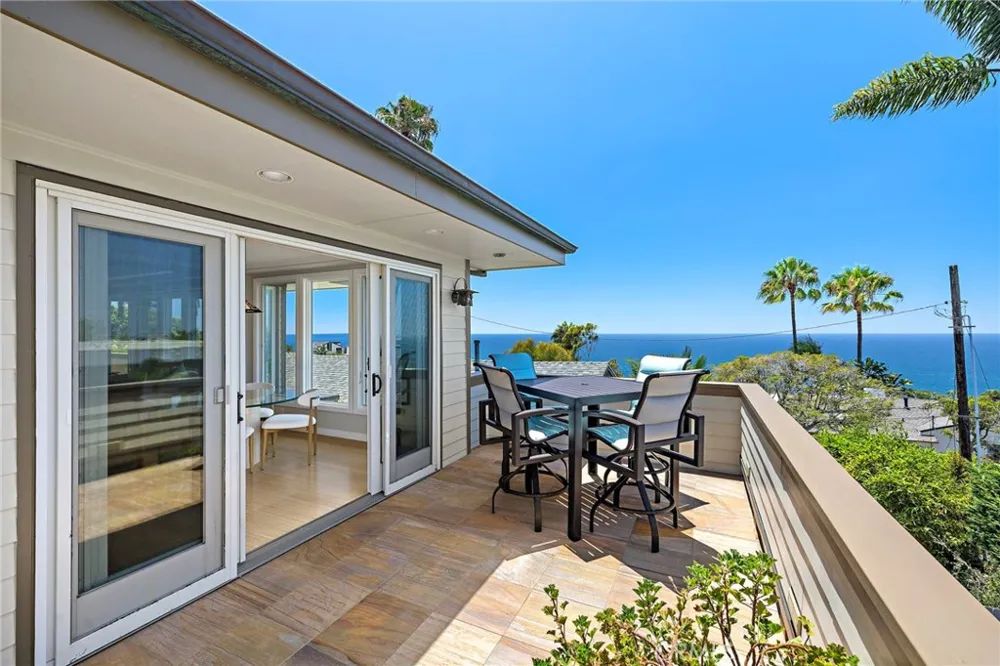 31953 10th Avenue Laguna Beach, CA 92651