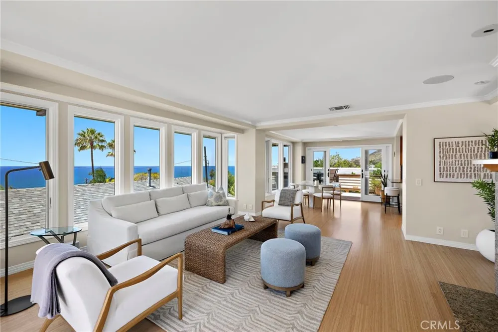 31953 10th Avenue Laguna Beach, CA 92651