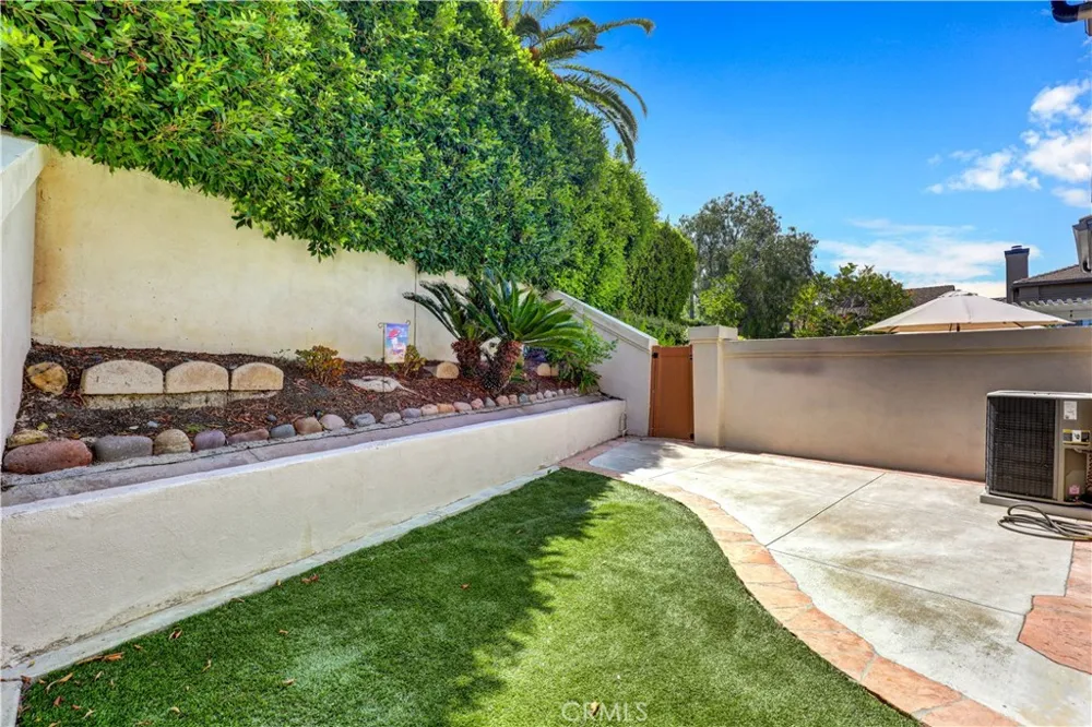 26 Cameray Heights Laguna Niguel, CA 92677