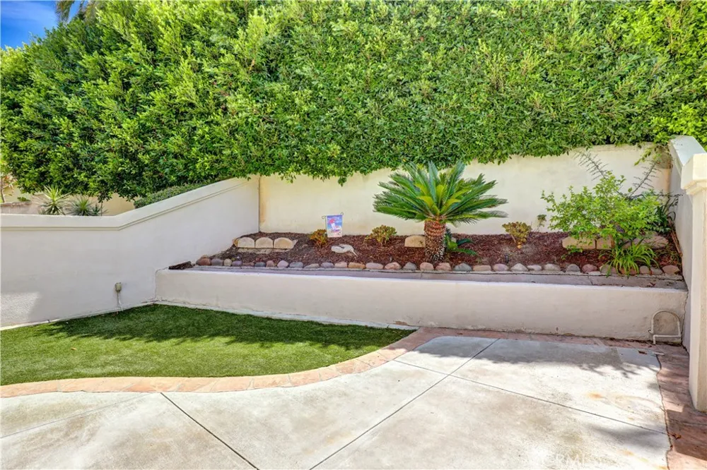 26 Cameray Heights Laguna Niguel, CA 92677