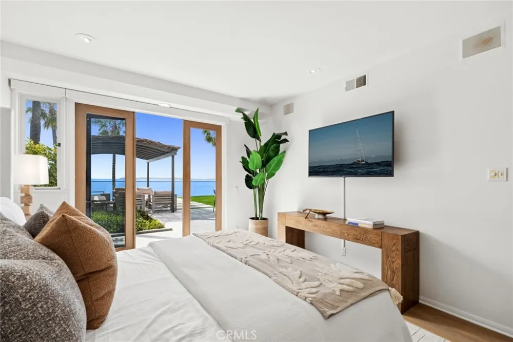 921 Gaviota Drive Laguna Beach, CA 92651