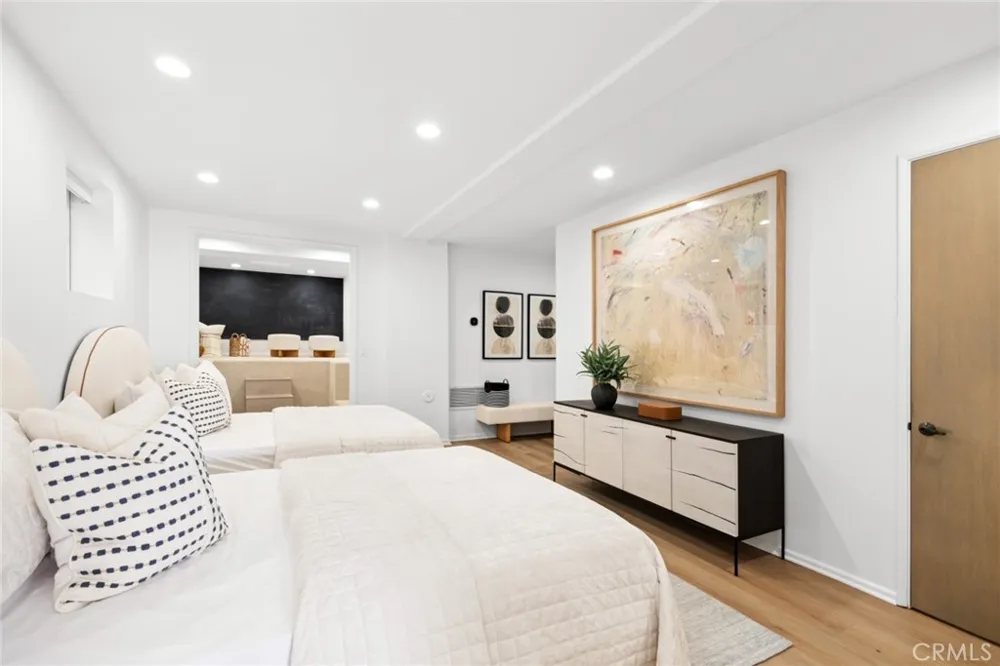 921 Gaviota Drive Laguna Beach, CA 92651