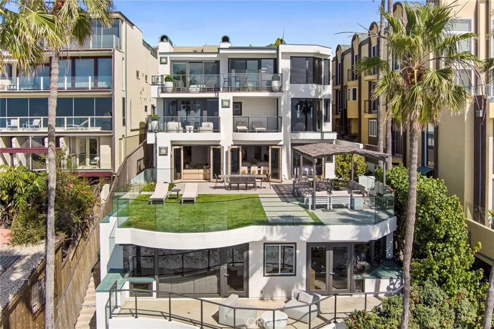 921 Gaviota Drive Laguna Beach, CA 92651