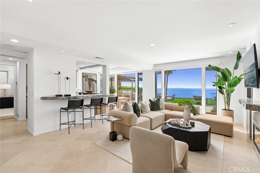 921 Gaviota Drive Laguna Beach, CA 92651