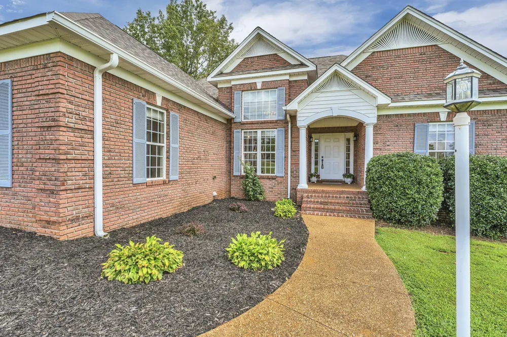 260 Kerr Farms Ln Savannah, TN 38372