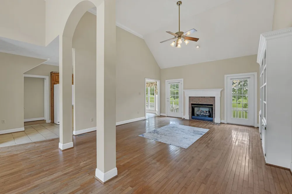 260 Kerr Farms Ln Savannah, TN 38372