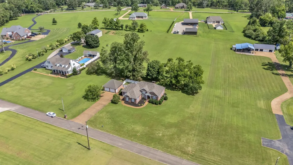 260 Kerr Farms Ln Savannah, TN 38372