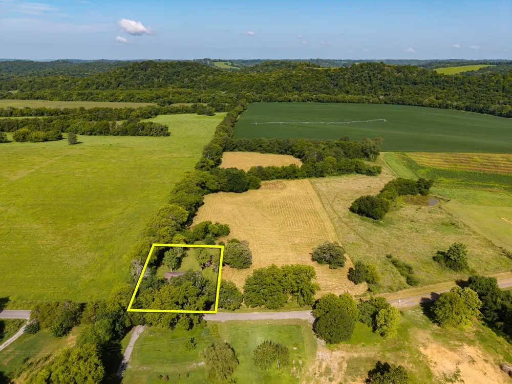 54 Hovis Bend Rd Fayetteville, TN 37334