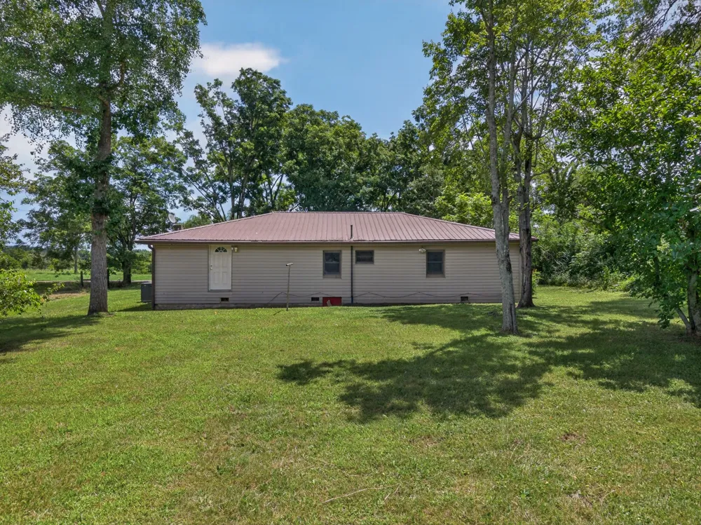 54 Hovis Bend Rd Fayetteville, TN 37334