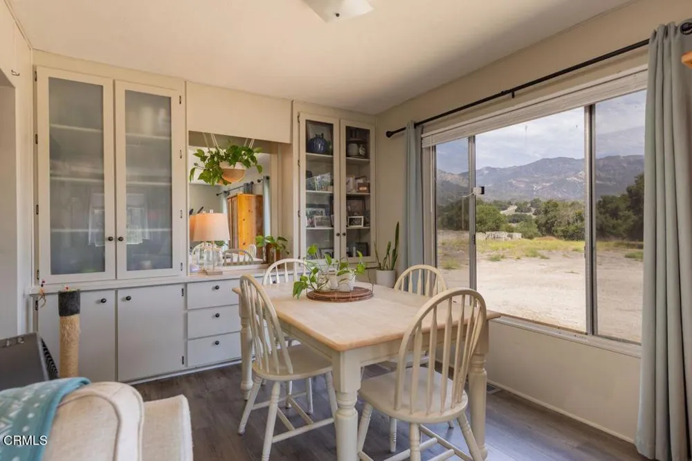 1410 Baldwin Road Ojai, CA 93023