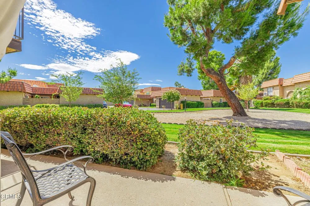 236 Shirley Lane Palmdale, CA 93551