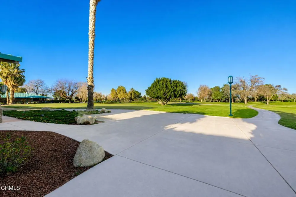 236 Shirley Lane Palmdale, CA 93551