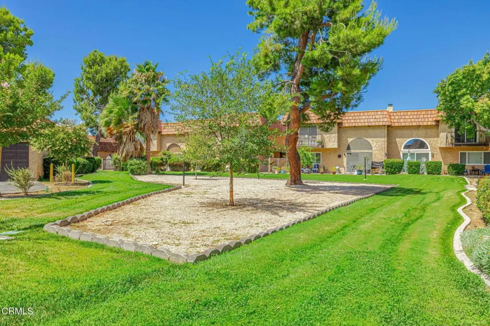 236 Shirley Lane Palmdale, CA 93551