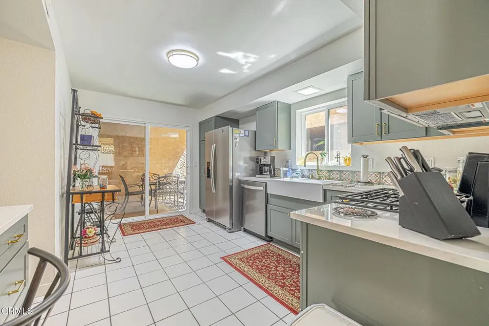236 Shirley Lane Palmdale, CA 93551