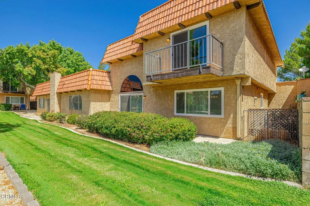 236 Shirley Lane Palmdale, CA 93551