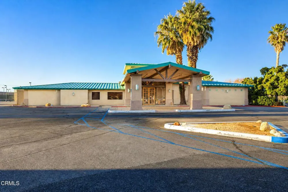 236 Shirley Lane Palmdale, CA 93551