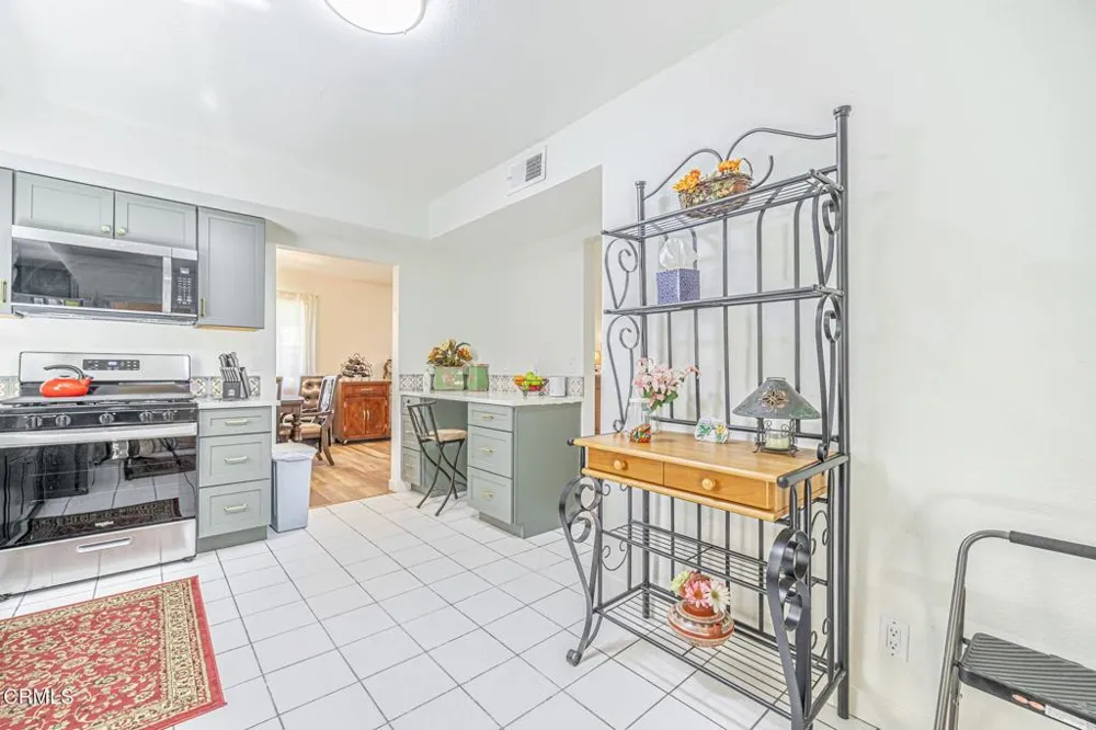 236 Shirley Lane Palmdale, CA 93551