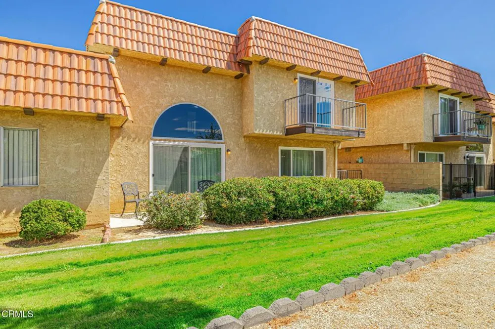 236 Shirley Lane Palmdale, CA 93551