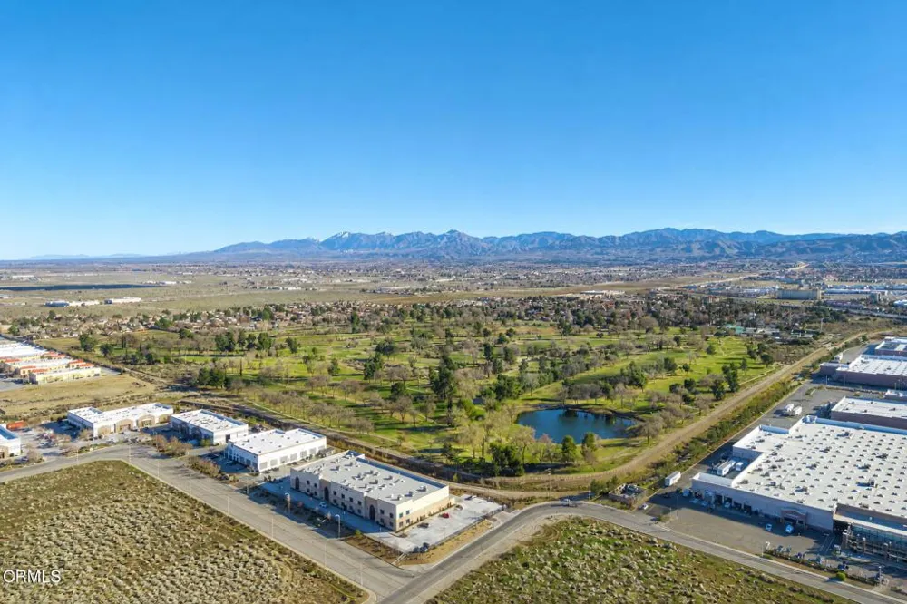 236 Shirley Lane Palmdale, CA 93551