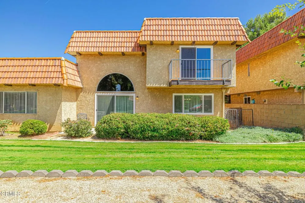 236 Shirley Lane Palmdale, CA 93551