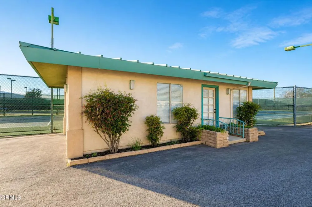 236 Shirley Lane Palmdale, CA 93551
