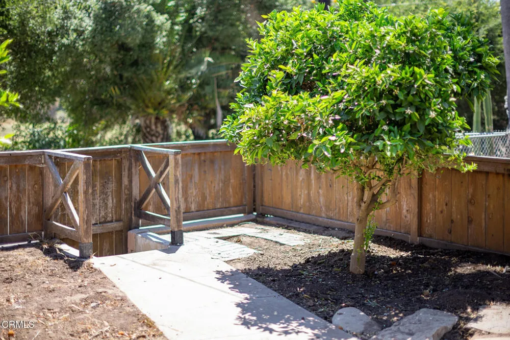 8111 Santa Ana Road Ventura, CA 93001