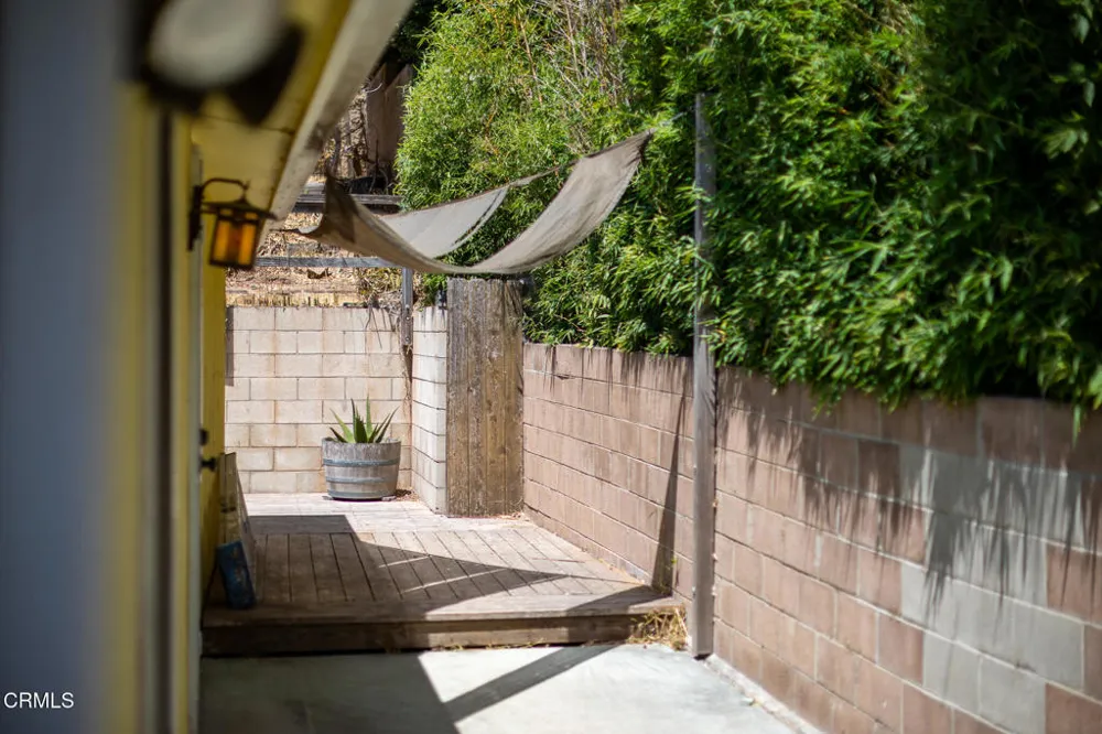 8111 Santa Ana Road Ventura, CA 93001