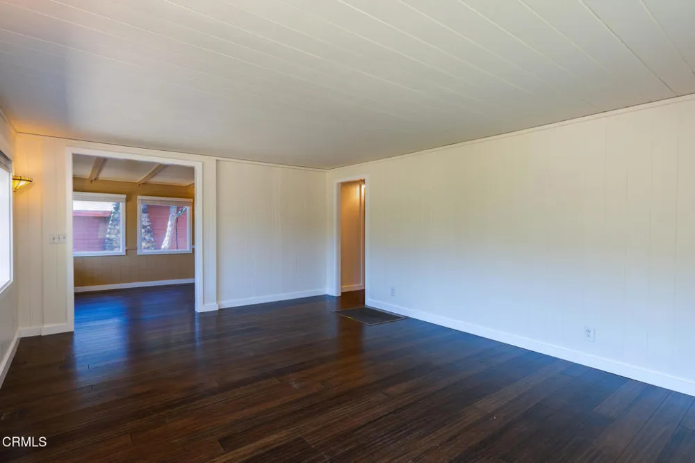 8111 Santa Ana Road Ventura, CA 93001