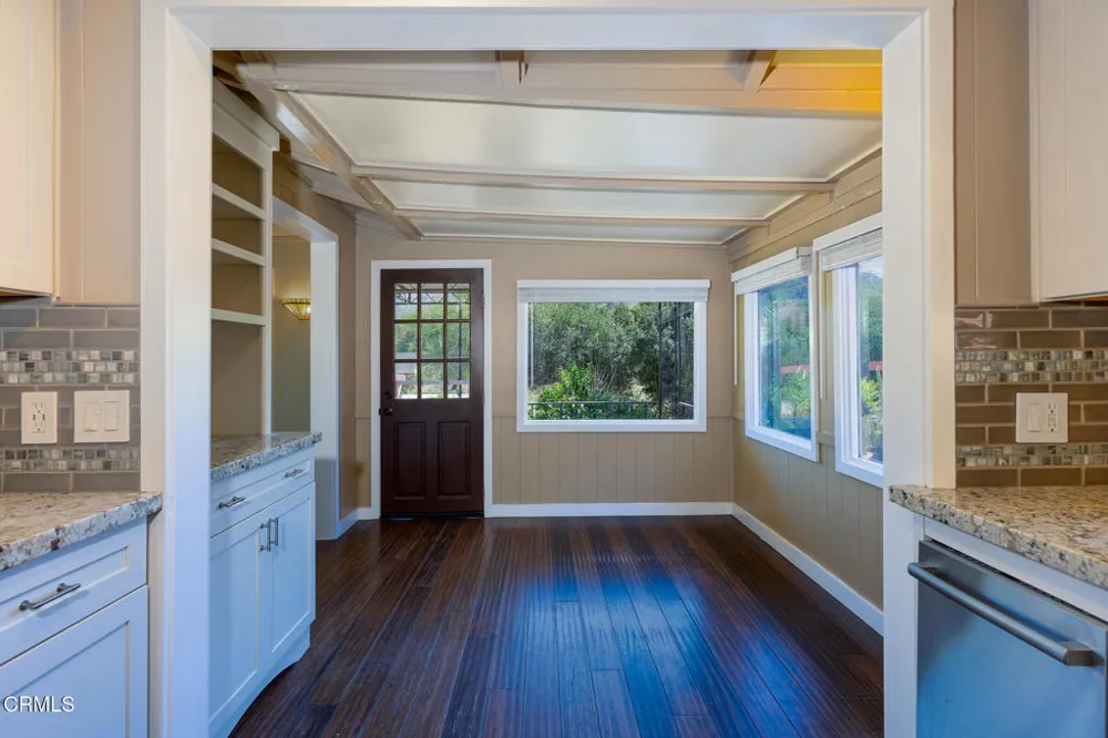 8111 Santa Ana Road Ventura, CA 93001