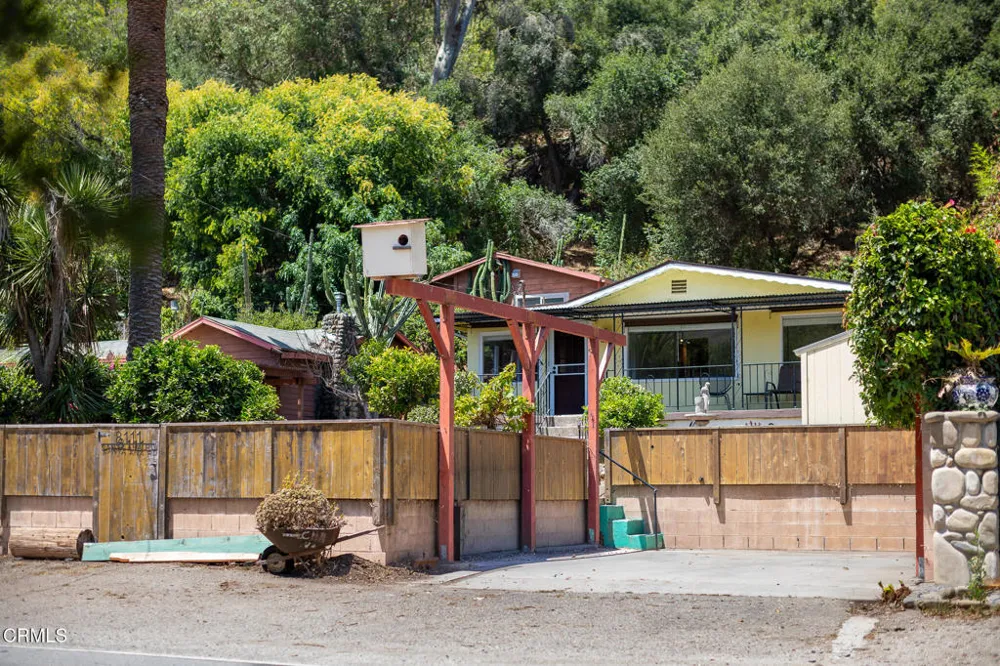 8111 Santa Ana Road Ventura, CA 93001