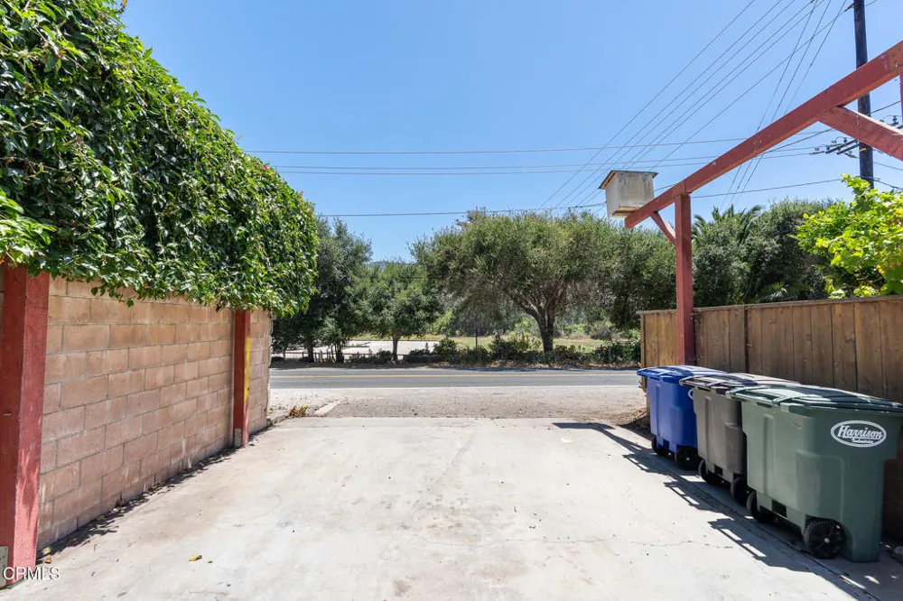 8111 Santa Ana Road Ventura, CA 93001