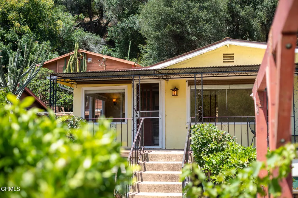 8111 Santa Ana Road Ventura, CA 93001