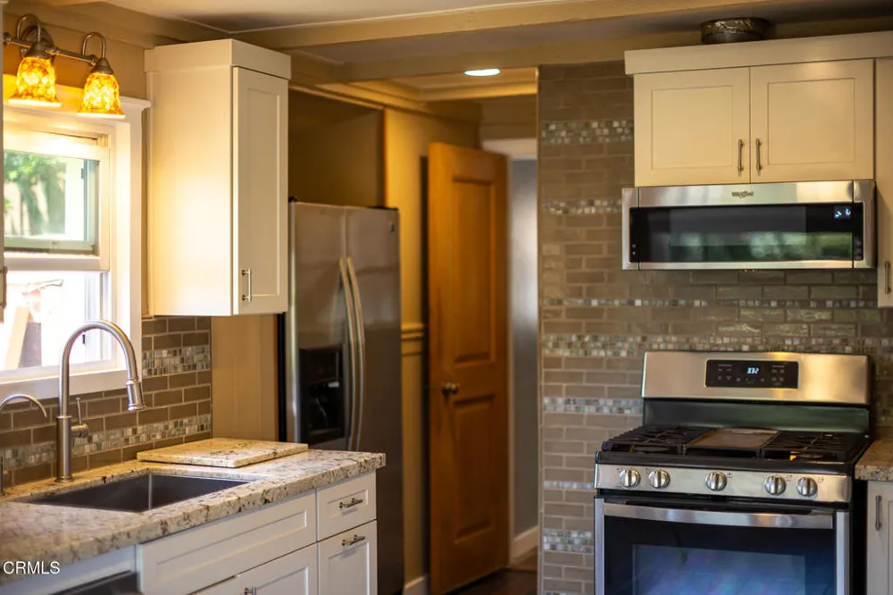 8111 Santa Ana Road Ventura, CA 93001