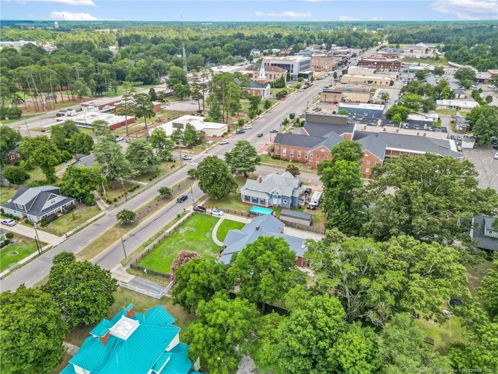 407 Main Street Street Raeford, NC 28376