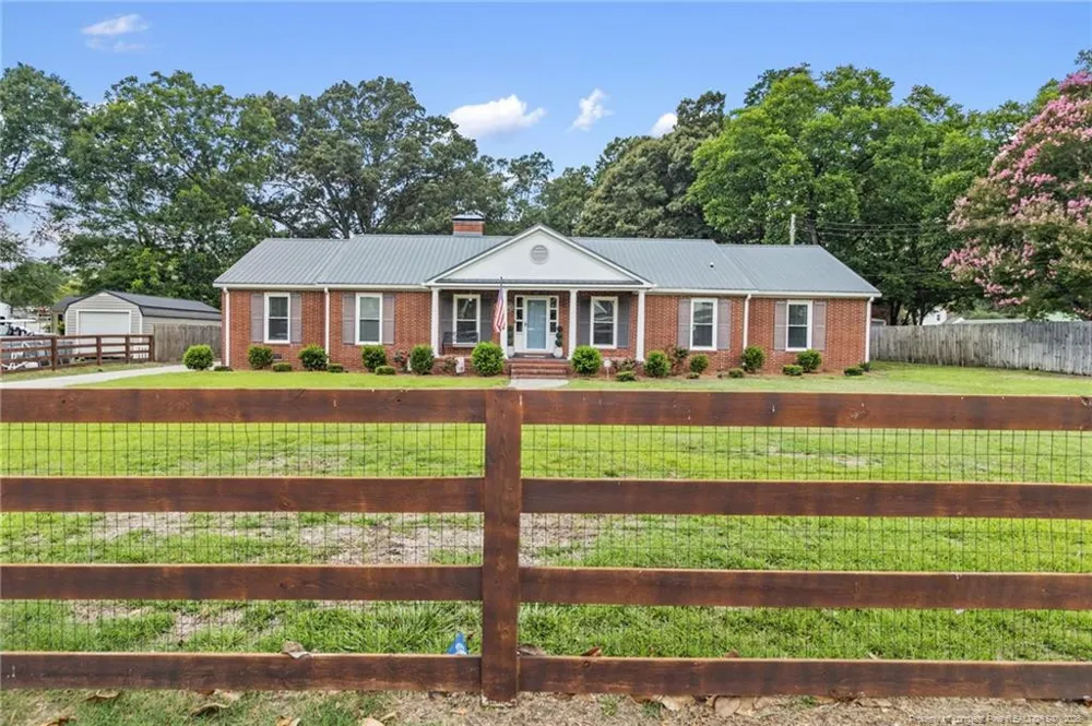 407 Main Street Street Raeford, NC 28376