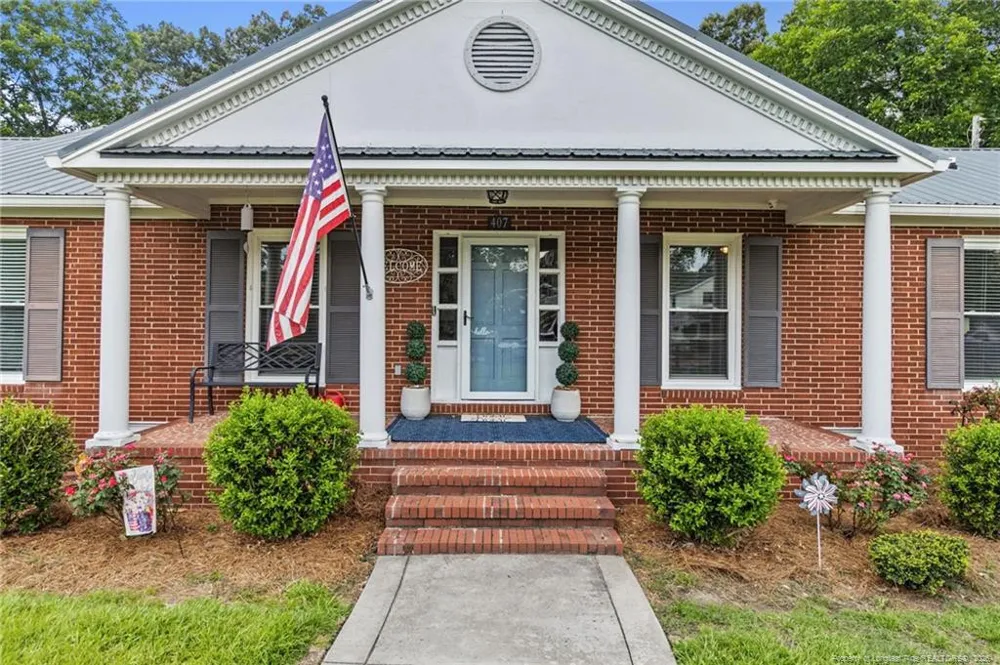 407 Main Street Street Raeford, NC 28376