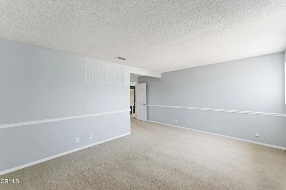 2292 Buffalo Avenue Ventura, CA 93003