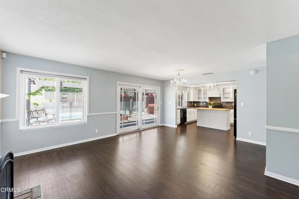 2292 Buffalo Avenue Ventura, CA 93003