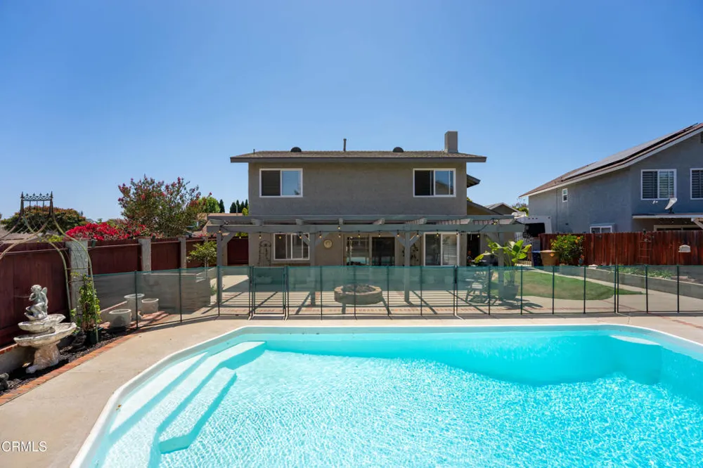 2292 Buffalo Avenue Ventura, CA 93003